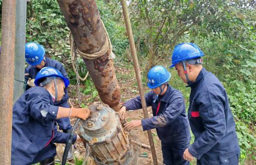 台江水务公司开展供水设备抢修 保障冬季正常供水